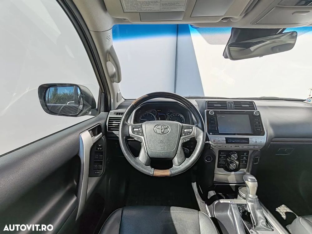 Toyota Land Cruiser 2.8l Turbo D-4D AVS Aut. Luxury - 13