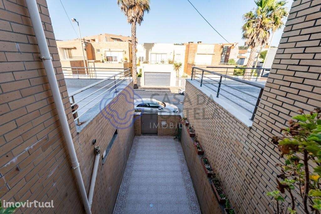 Moradia T4 em Lavra 2ª  linha de Mar - Grande imagem: 4/38