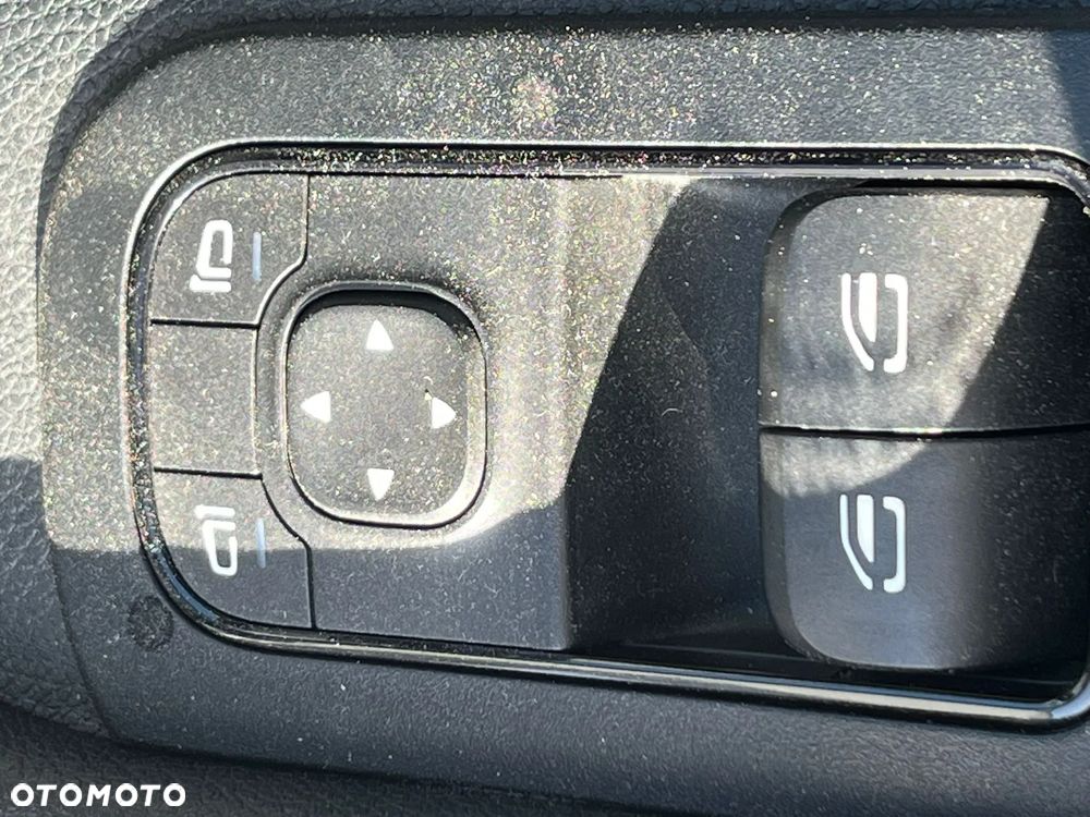 Mercedes-Benz SPRINTER - 11
