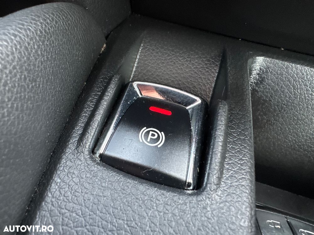 Nissan Qashqai 1.6 DCI Xtronic TEKNA - 28