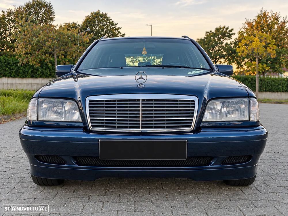 Mercedes-Benz C 220 1999 photo 4