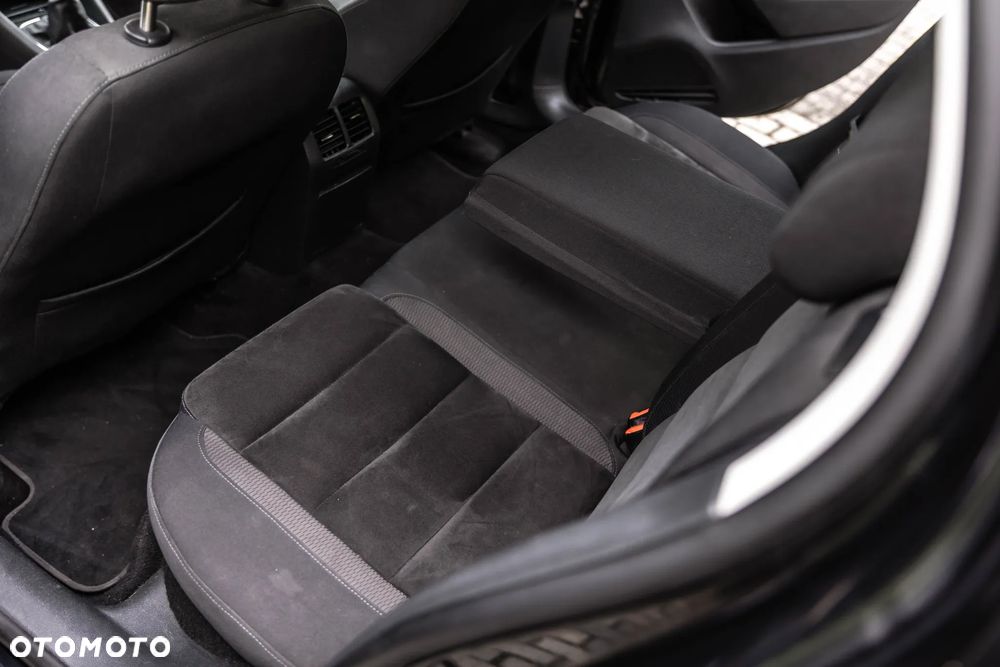 Volkswagen Golf - 15