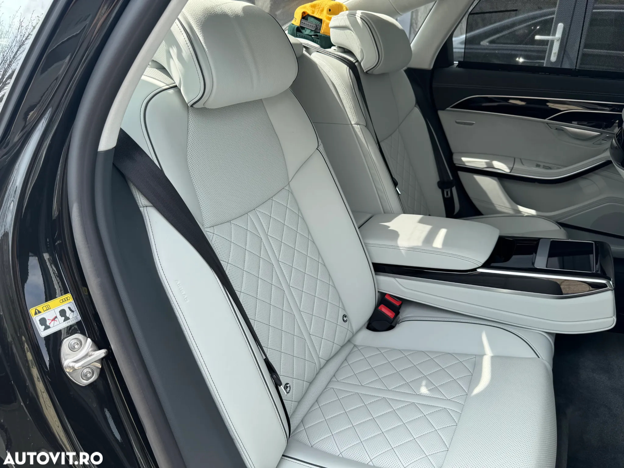Audi A8 60 TFSI e quattro tiptronic - 13