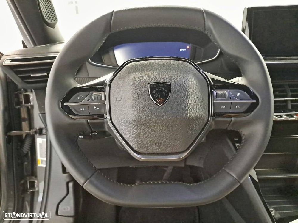 Peugeot 2008 - 12