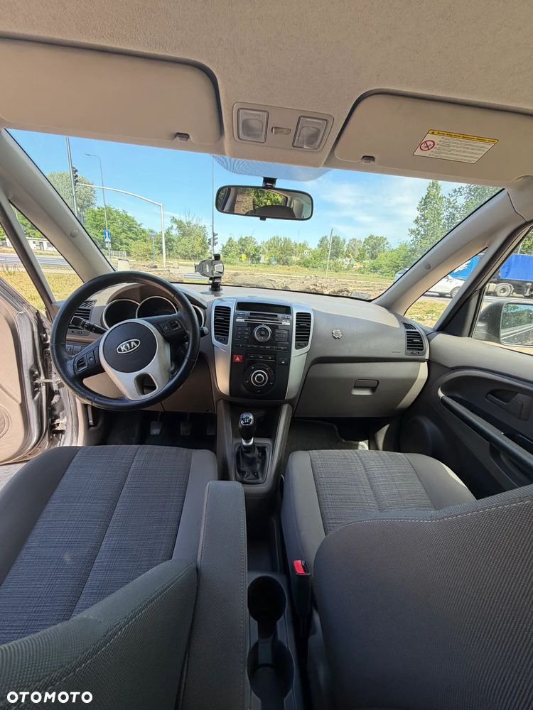 Kia Venga 1.6 M - 11