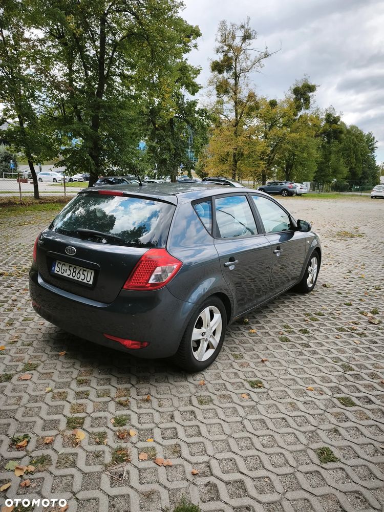 Kia Ceed 1.4 CVVT Spirit - 4