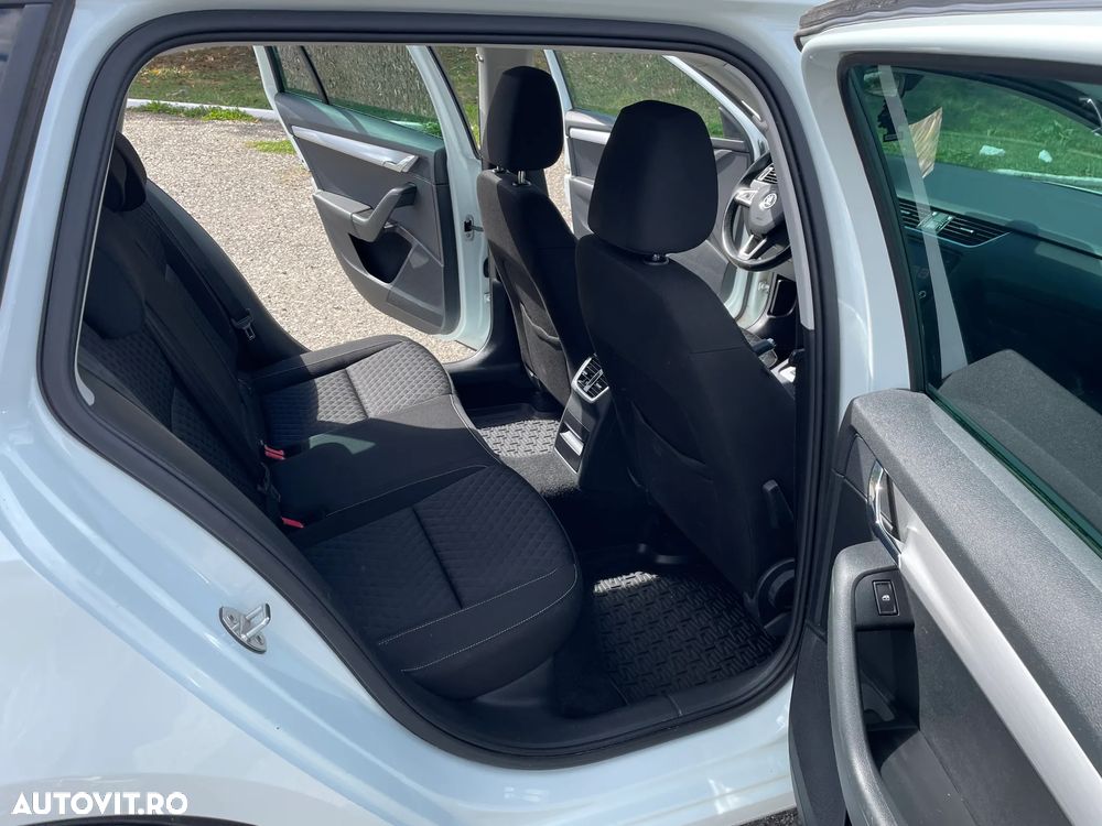 Skoda Octavia 1.6 TDI Drive - 12