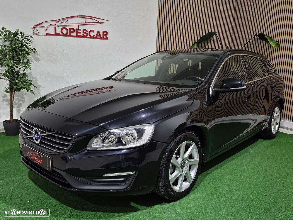 Volvo V60 1.6 D2 Momentum Eco Powershift - 1