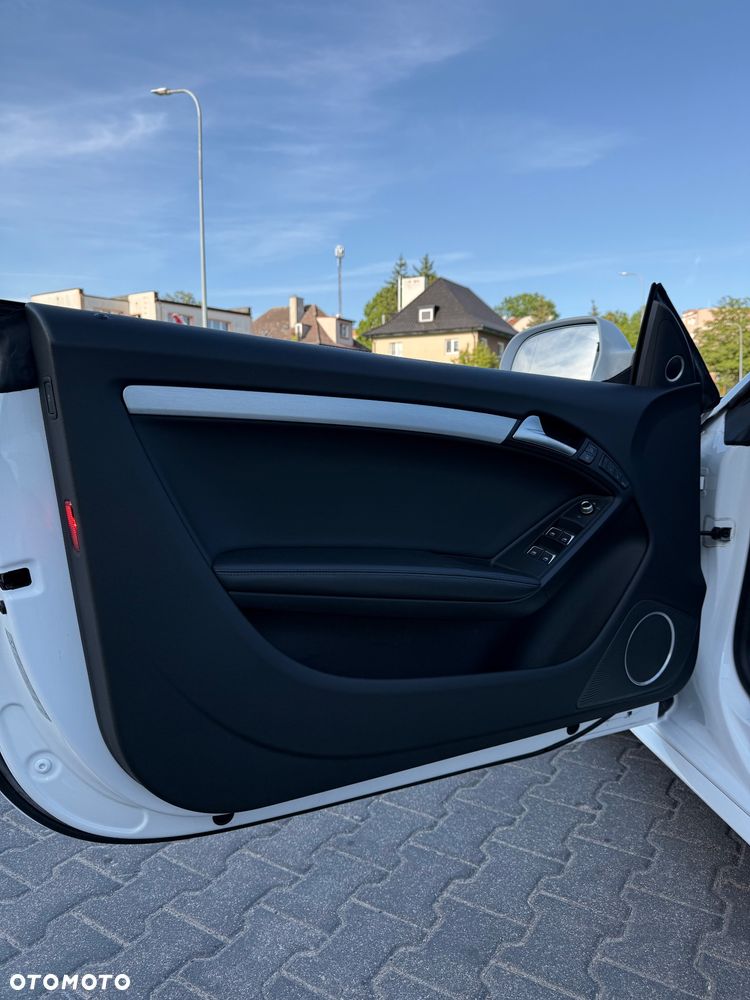 Audi A5 Cabrio - 15