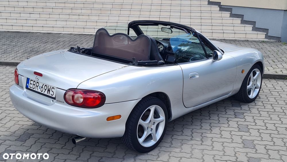 Mazda MX-5 1.9i 16V Sportive - 29
