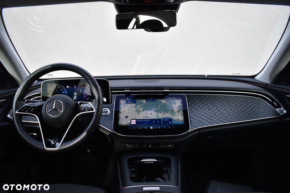 Mercedes-Benz Klasa E - 15