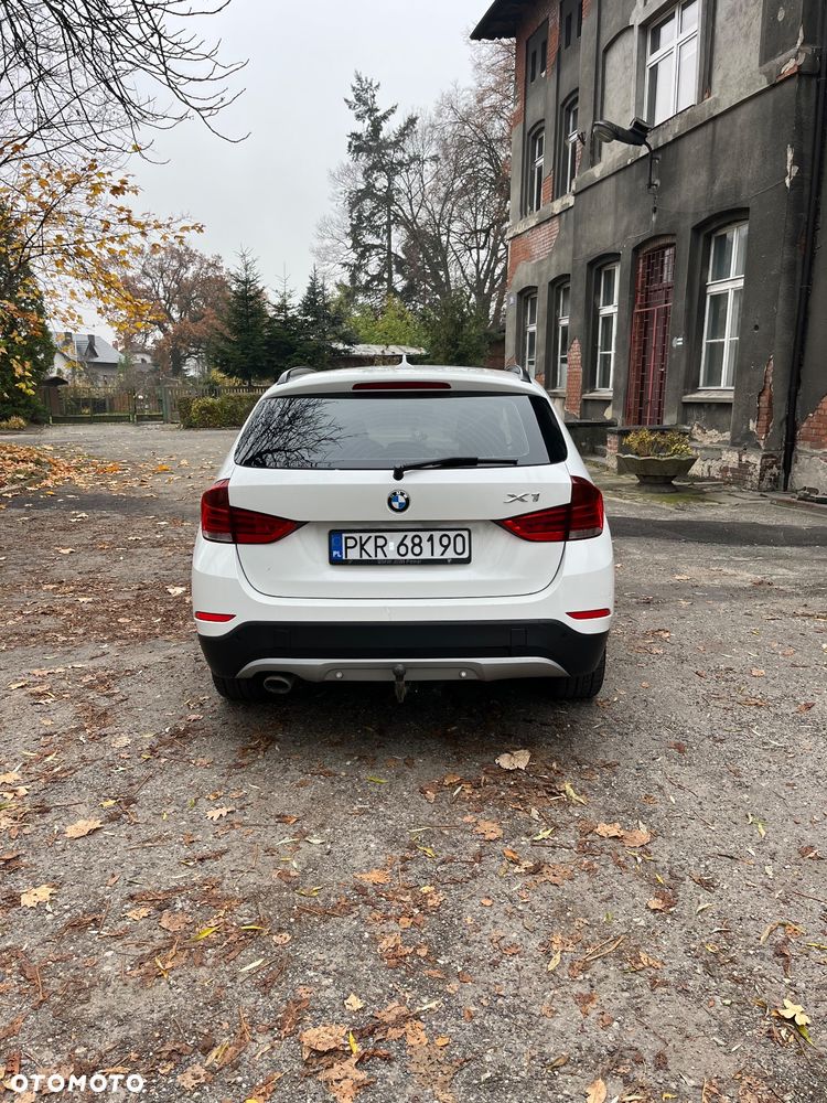BMW X1 xDrive18d xLine - 6