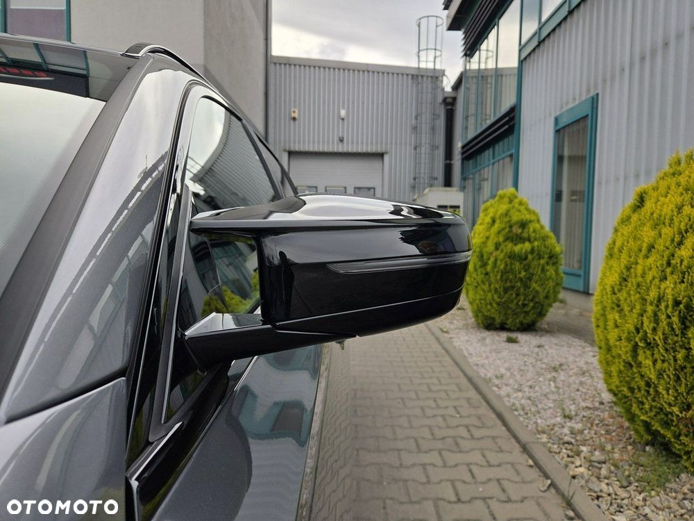 BMW Seria 3 M340i xDrive sport - 13