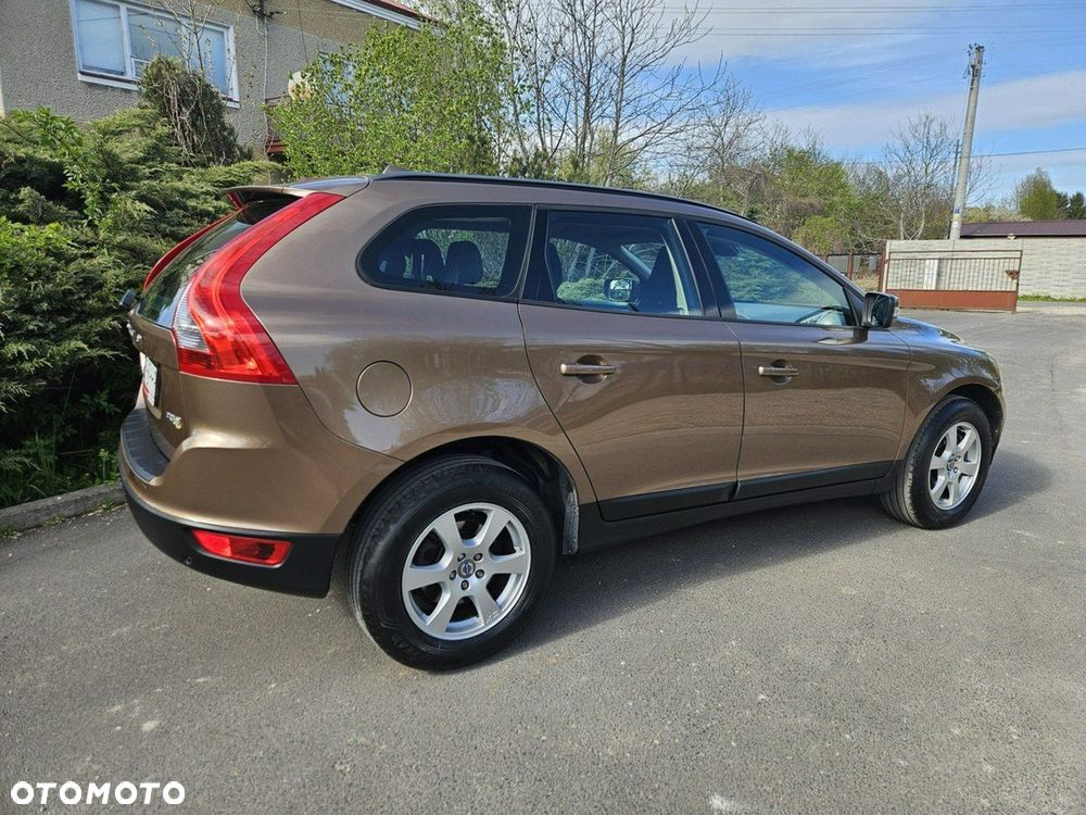 Volvo XC 60 D3 Momentum - 3
