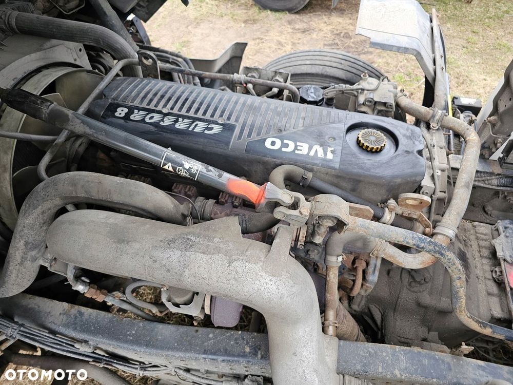 SILNIK KOMPLETNY IVECO TRAKKER 7.8 L CURSOR 8 F2BE0681F 200 kW 272 KM 04-07 rok - 1