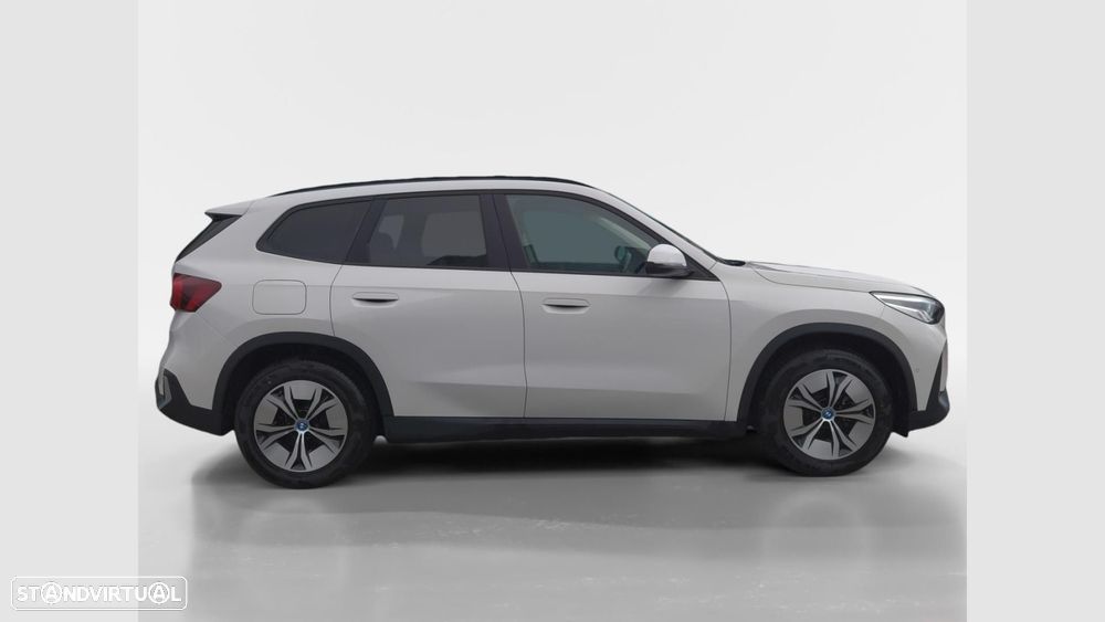 BMW iX1 xDrive30 - 5