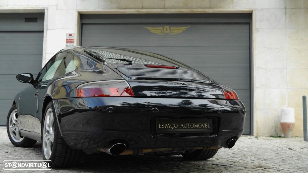 Porsche 911 (996) Carrera Coupé - 16