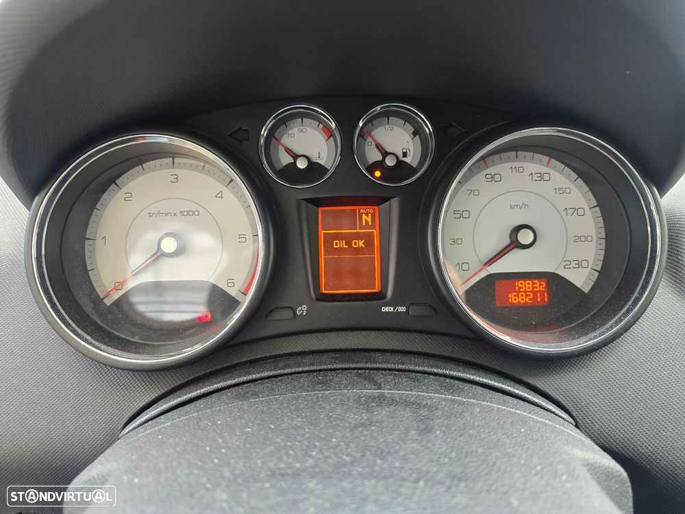 Peugeot 308 1.6 HDi Executive CMP6 - 3