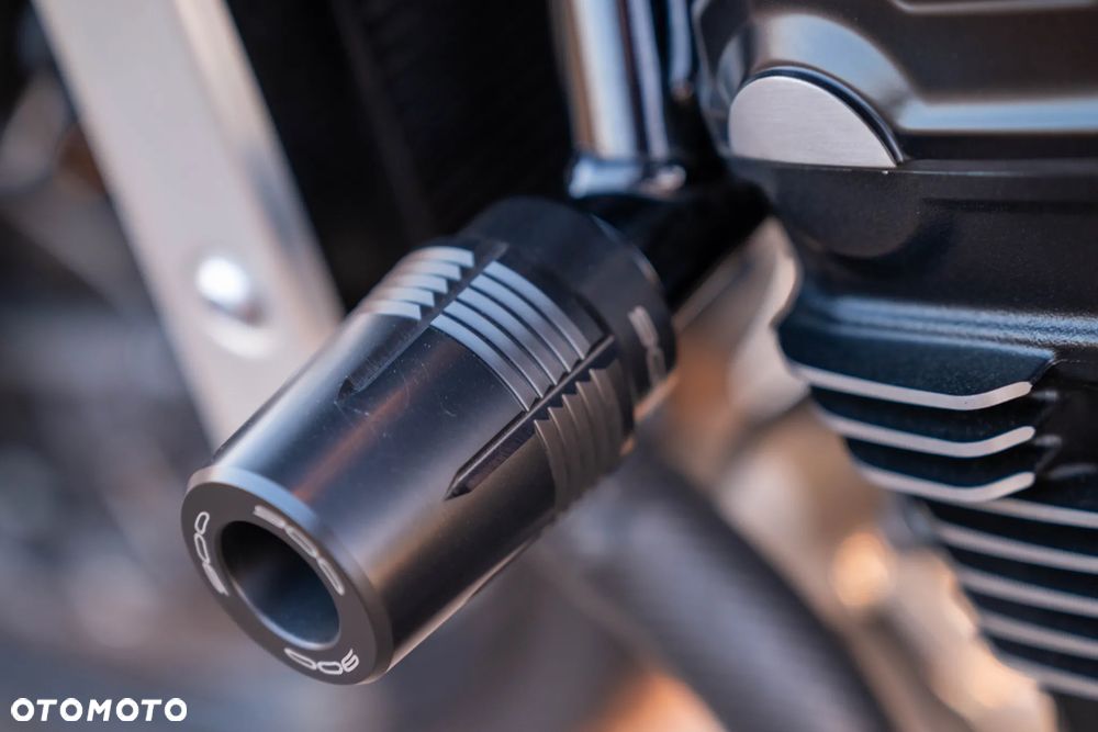 Kawasaki Z 900 RS - 11