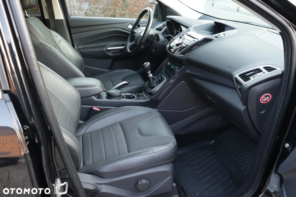 Ford Kuga 2.0 TDCi 4WD Titanium Plus - 32