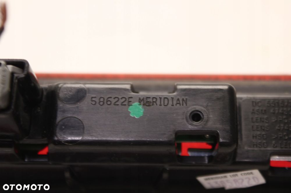 JEEP CHEROKEE III WK 04R- LAMPA TRZECIE ŚWIATŁO STOP STOPU - 6