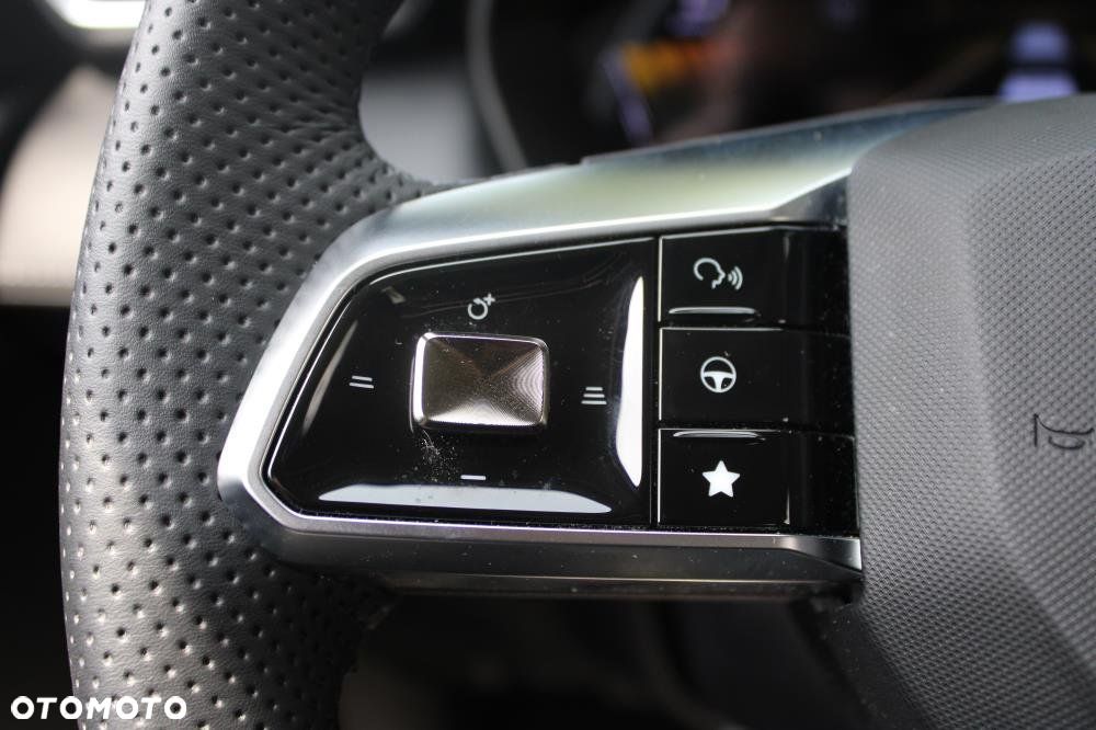 MG ZS Hybrid+ - 13