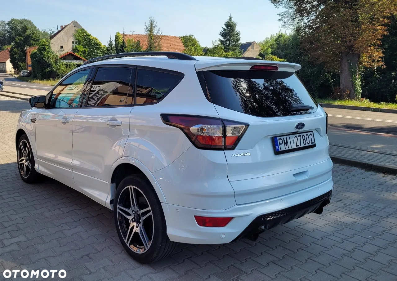 Ford Kuga 2.0 TDCi 4x4 ST-Line - 4