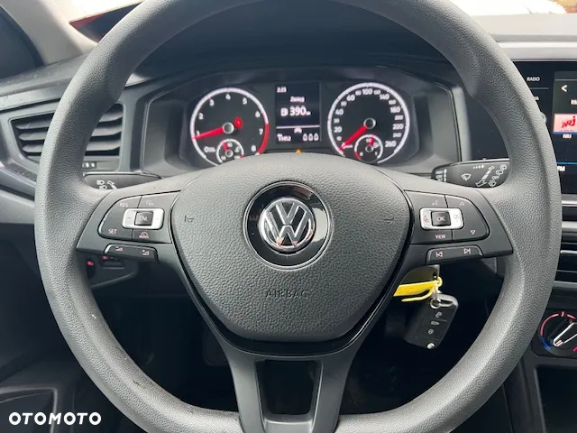 Volkswagen Polo - 18