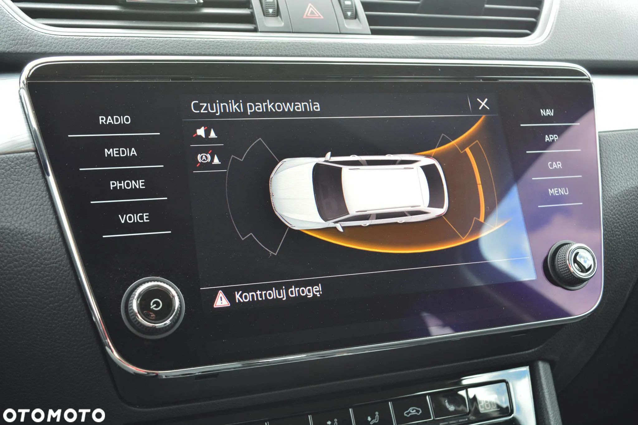Skoda Superb 2.0 TDI Ambition DSG - 15