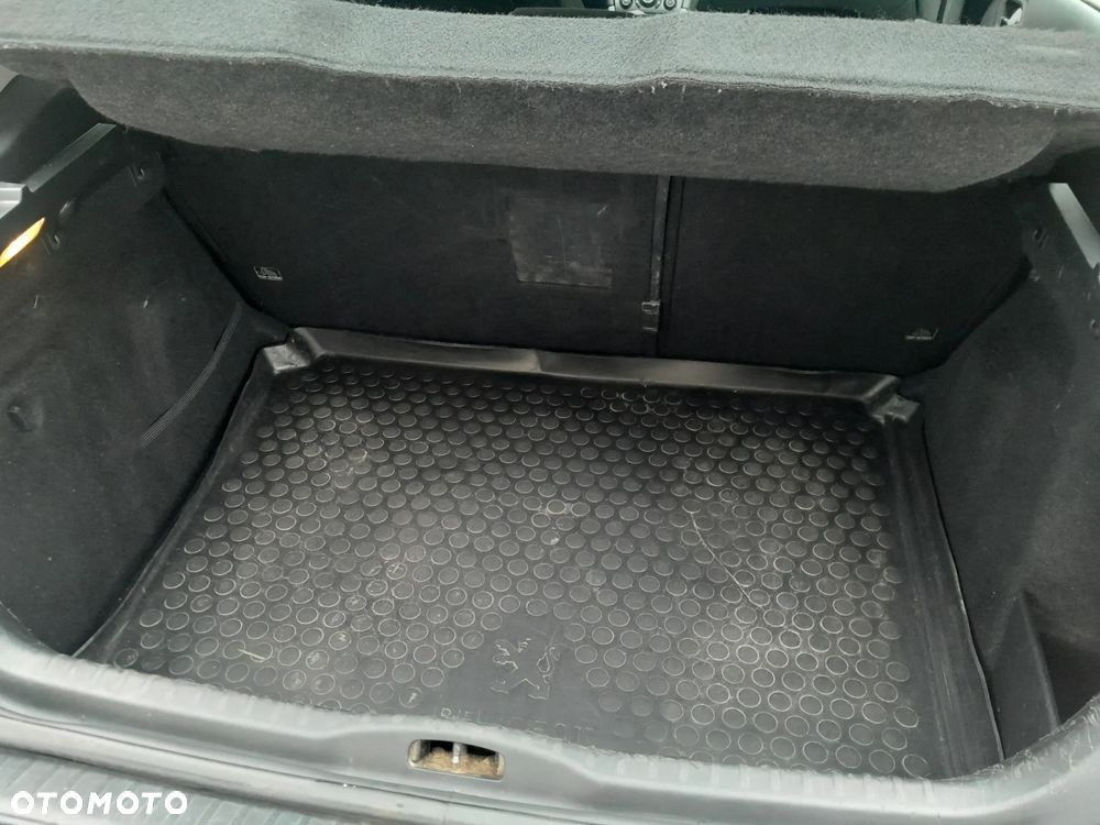 Peugeot 308 120 VTi Premium - 16