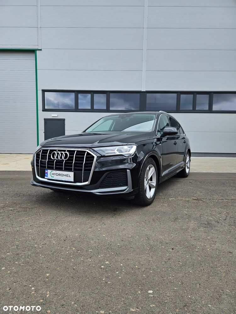 Audi Q7 - 1
