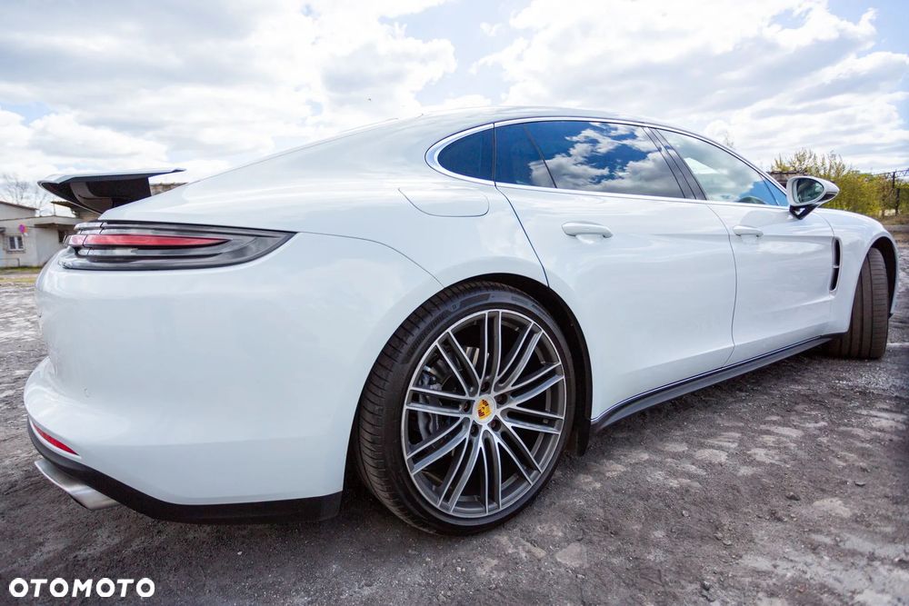 Porsche Panamera 4 Executive - 32
