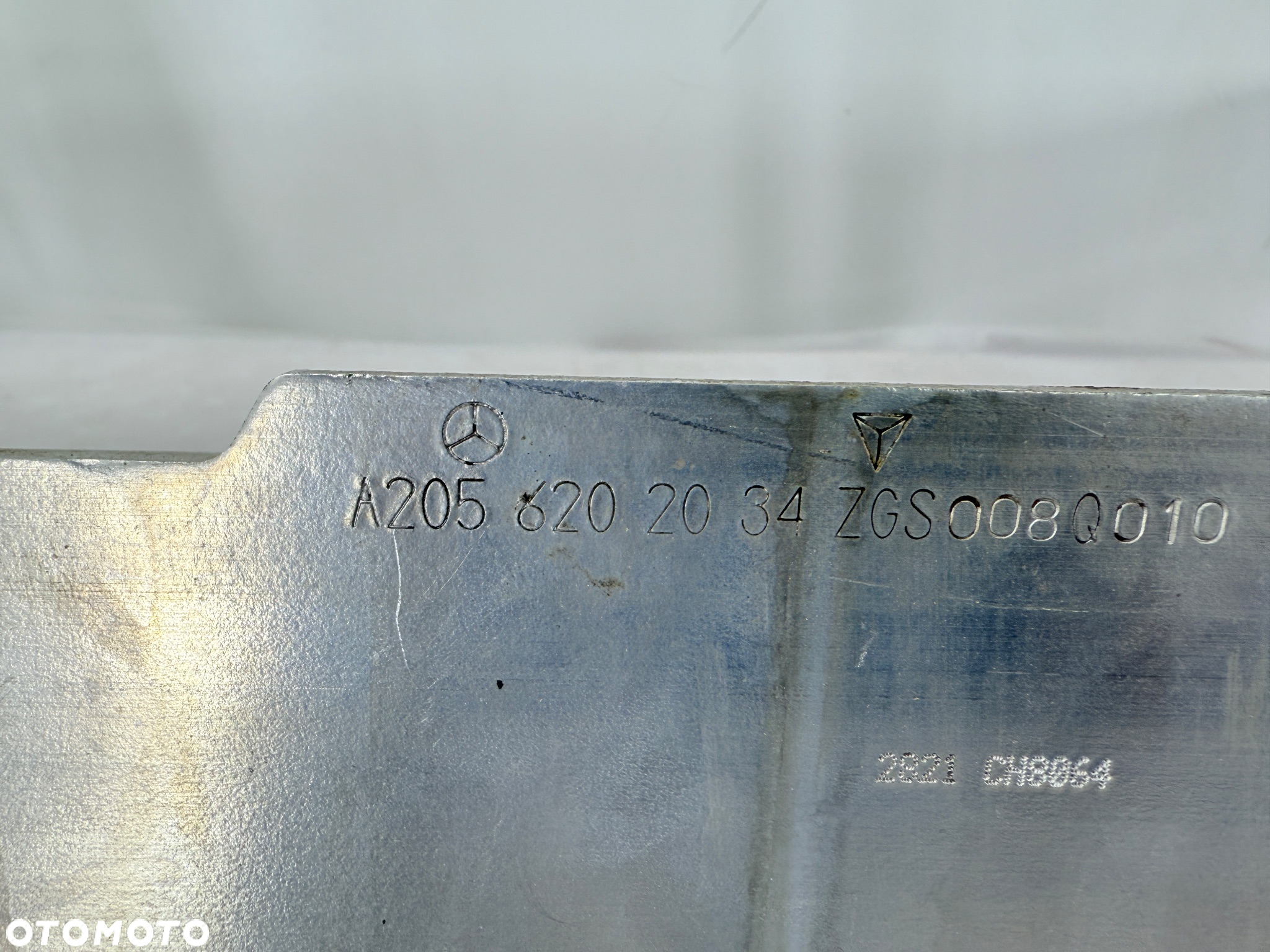 Pas Wzmocnienie przednie C Klasa A205 W205 - 3