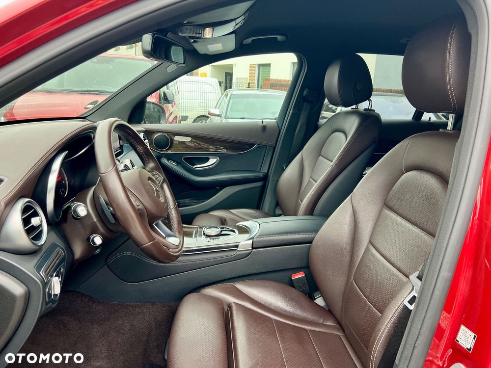 Mercedes-Benz GLC 250 4Matic 9G-TRONIC Exclusive - 15