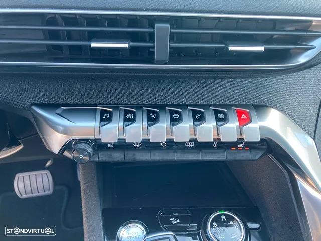 Peugeot 5008 1.2 PureTech Allure EAT8 - 31