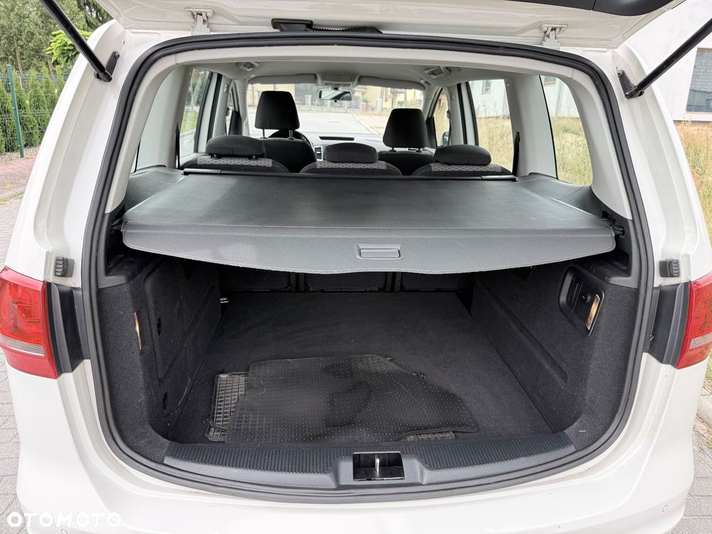 Volkswagen Sharan 2.0 TDI Comfortline DSG - 10