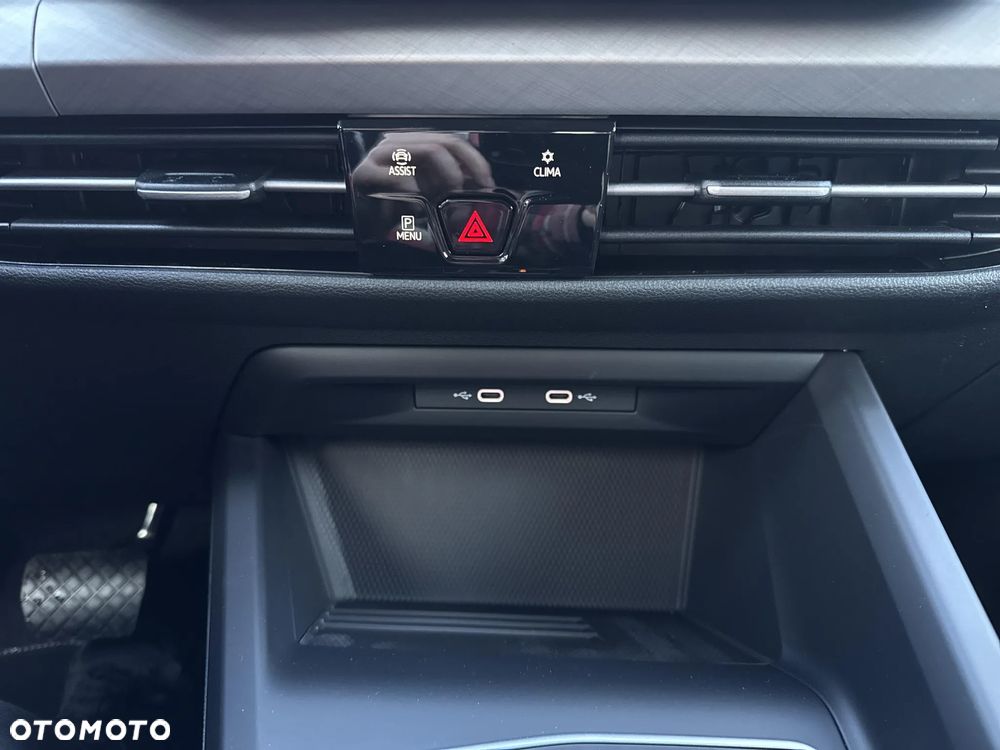 Volkswagen Golf 1.5 eTSI OPF DSG Life - 34