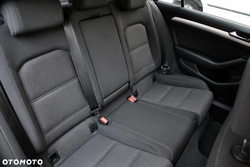 Volkswagen Passat 1.8 TSI BMT Comfortline DSG - 9