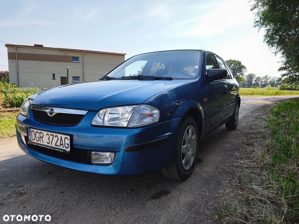Mazda 323F - 1