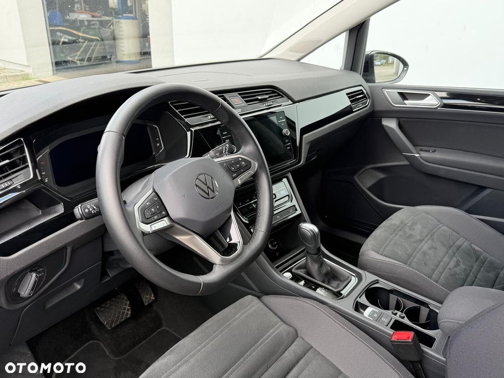 Volkswagen Touran 1.5 TSI EVO Highline DSG - 8