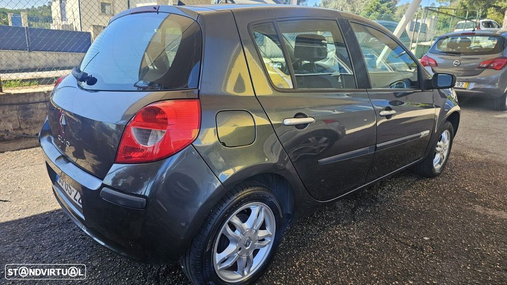 Renault Clio 1.2 16V Rip Curl II - 3