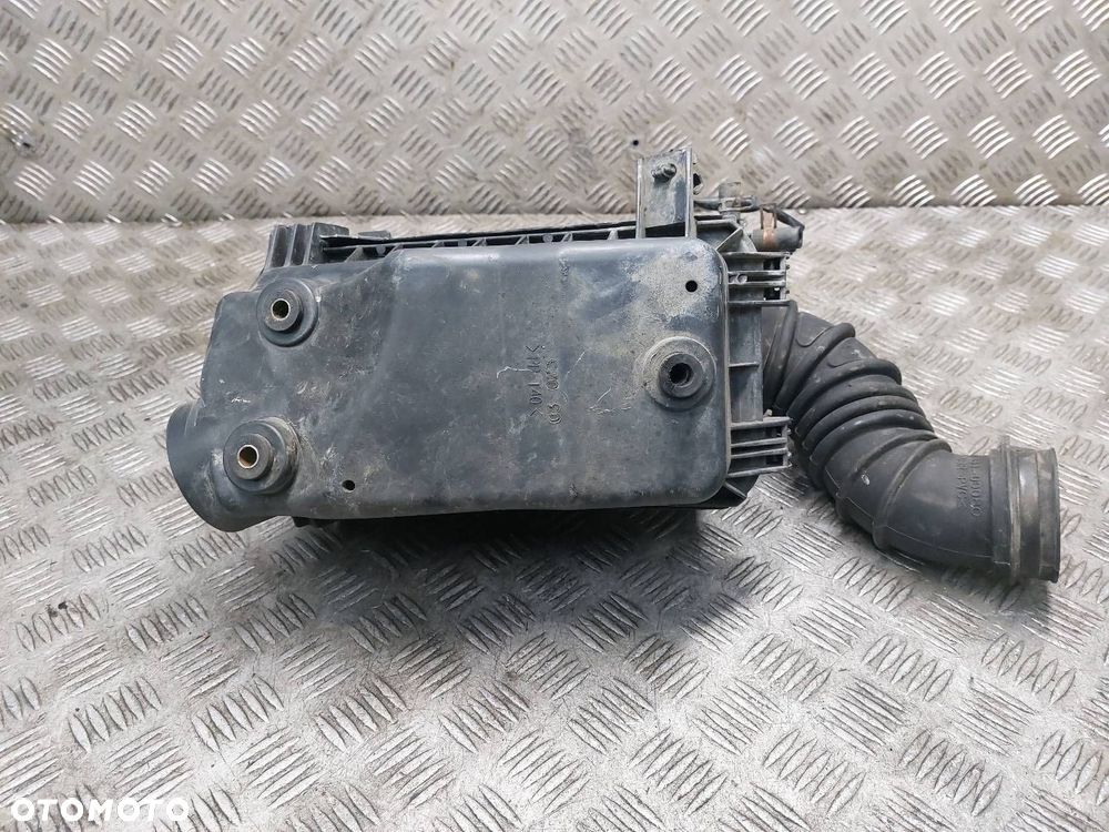 OBUDOWA FILTRA POWIETRZA + RURA DOLOT TOYOTA COROLLA E12 1.6 16V - 3