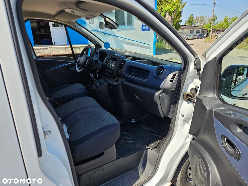 Opel Vivaro - 8