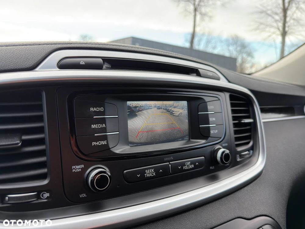 Kia Sorento - 27