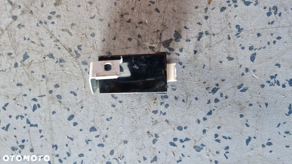 MAZDA 5 MODUŁ CENTRALNEGO ZAMKA CC65675DZA - 1