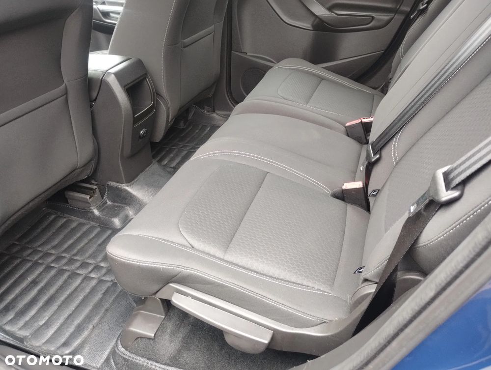 Ford Kuga - 13