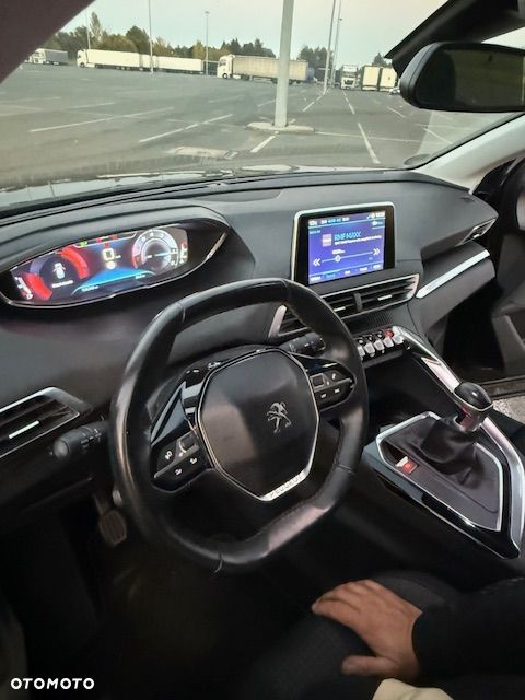 Peugeot 5008 PureTech 130 Active - 22