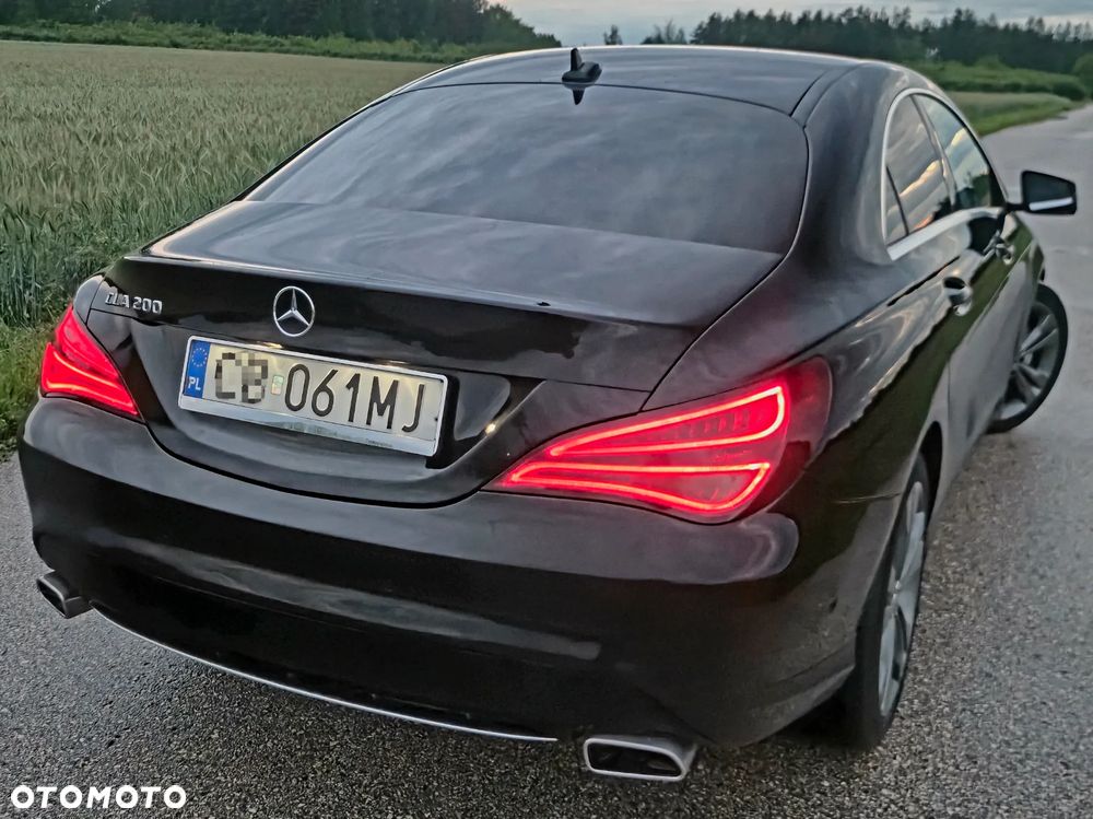Mercedes-Benz CLA 200 7G-DCT - 20