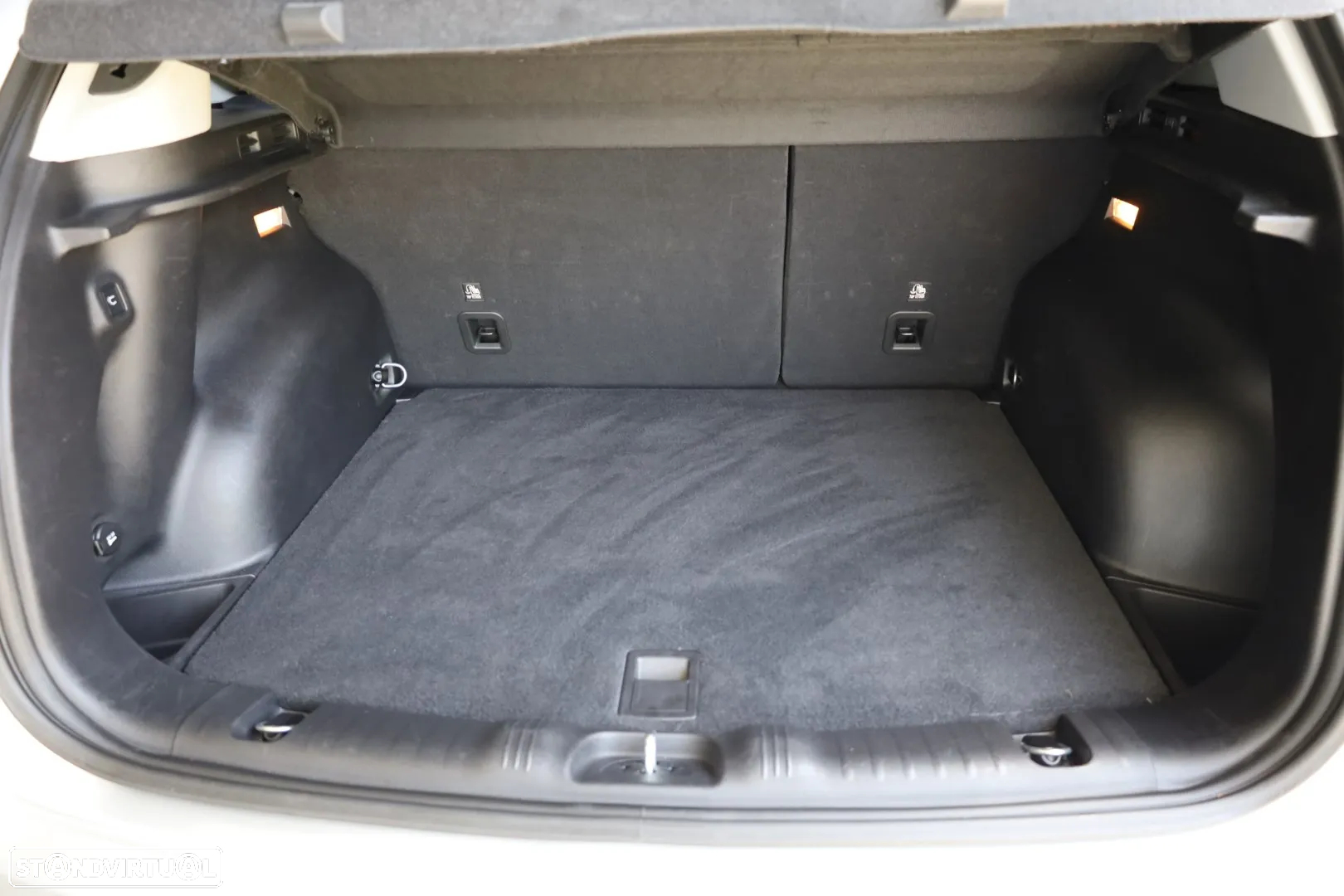 Jeep Compass 1.3 T Limited - 14