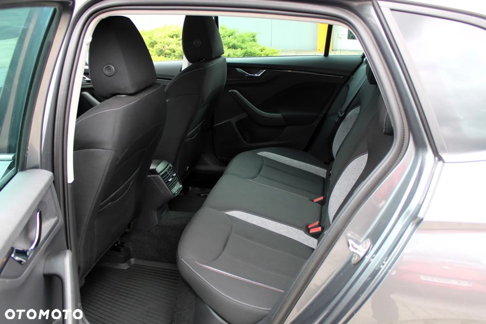 Skoda Scala 1.5 TSI Selection DSG - 20